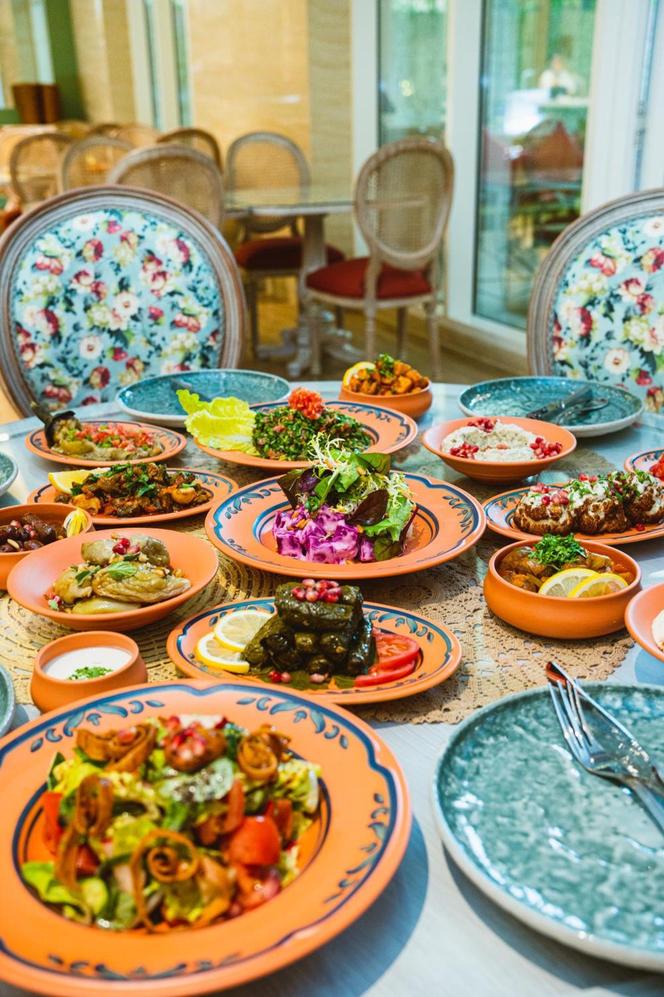 Millennium Place Doha Kültér fotó Armenian cuisine