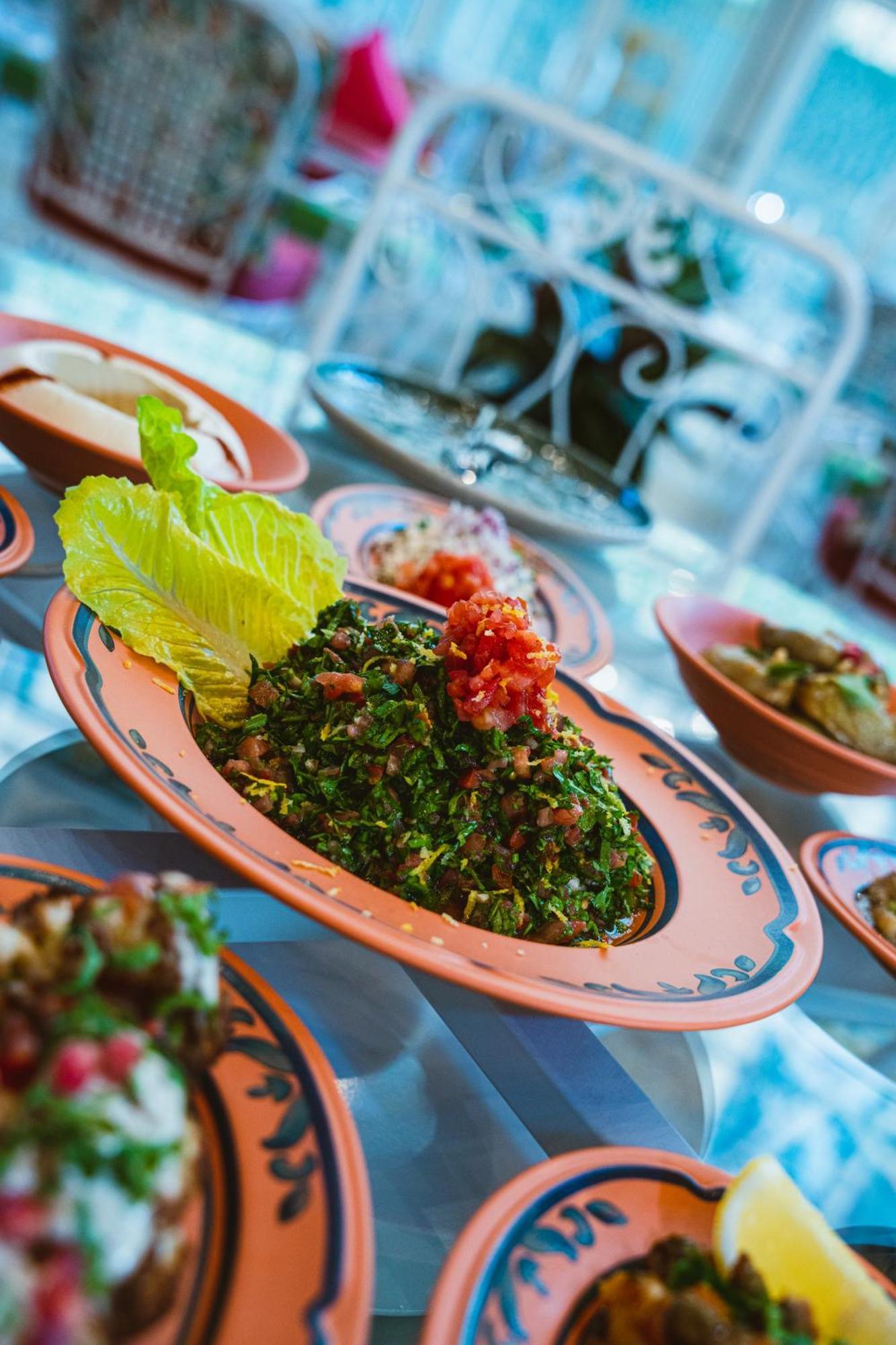 Millennium Place Doha Kültér fotó Tabouleh