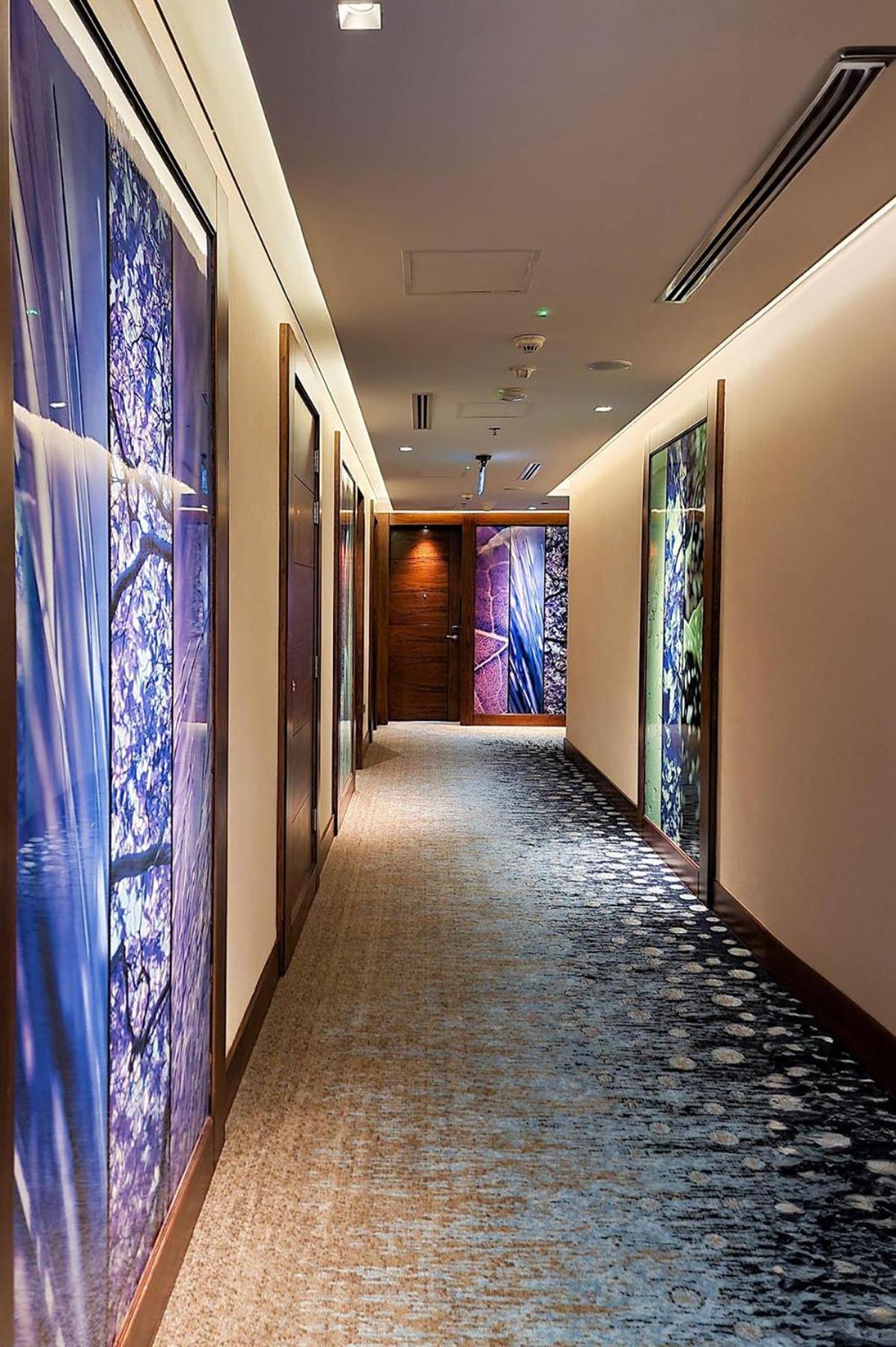 Millennium Place Doha Kültér fotó A corridor at the hotel